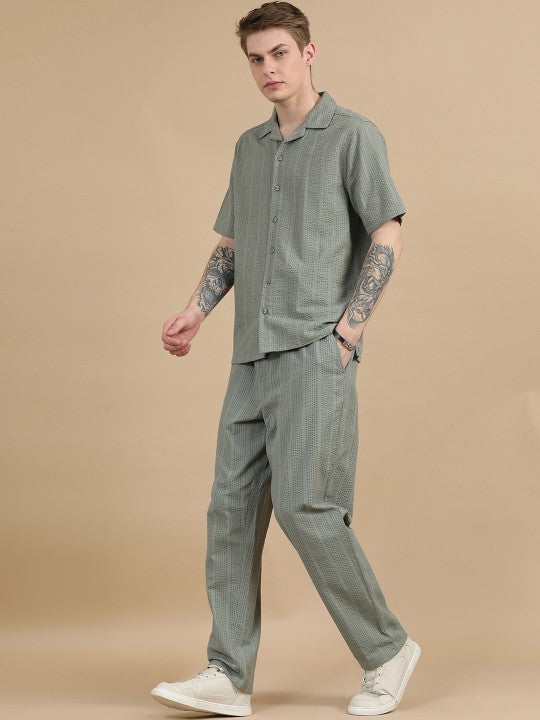 8lZGiNUQ_b4a66d51ad1343d09a6d269a13a98f4e.jpg Men Textured Cotton Seersucker Resort Shirt & Trouser Co Ord Set - Image 1