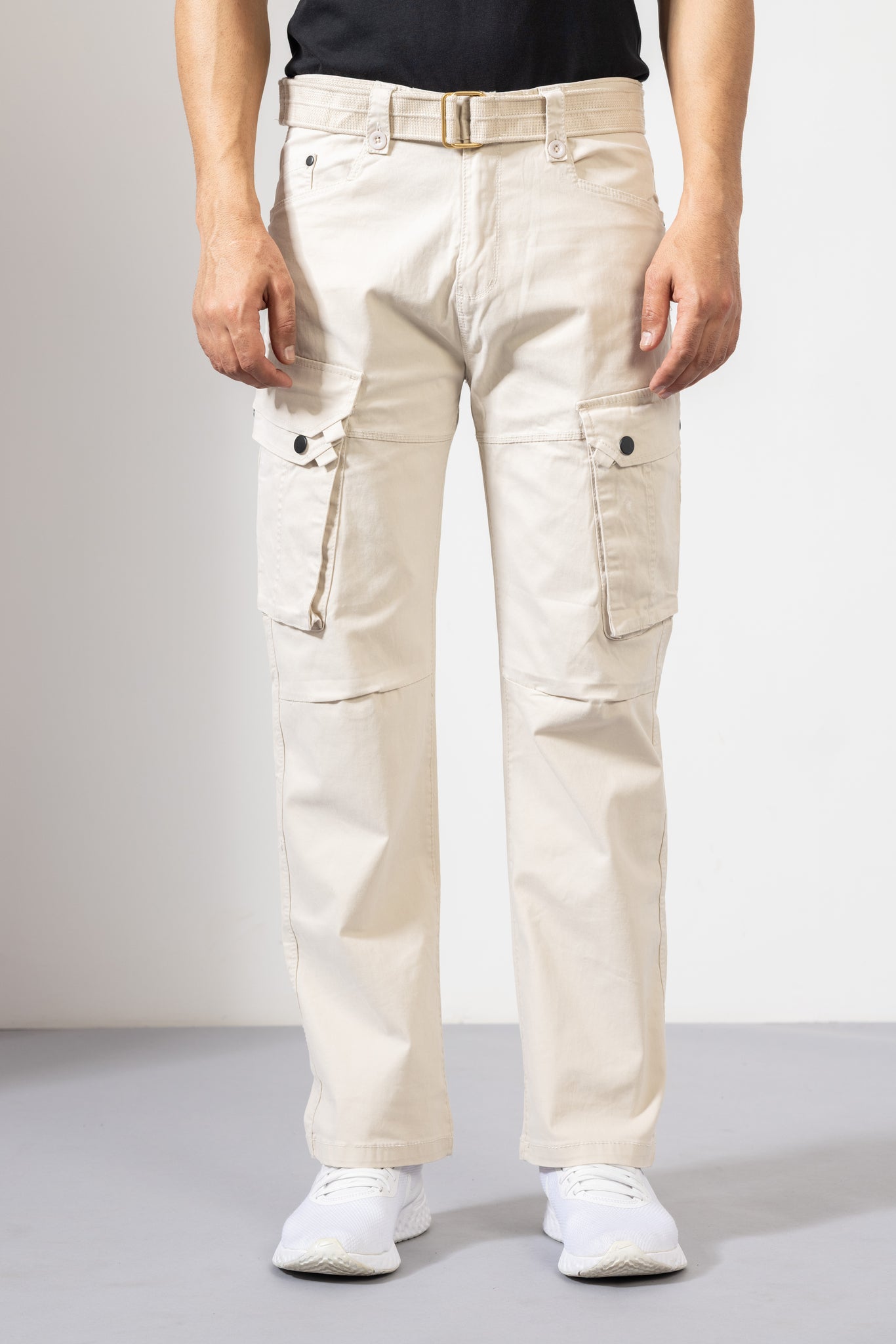 GSCRG6PKTDECOFWHT_1a4b24b7-2d2d-41f5-972e-32cd7e80e959.jpg Off-White Cotton Cargo Pants for Men ? Minimal Style - Image 1